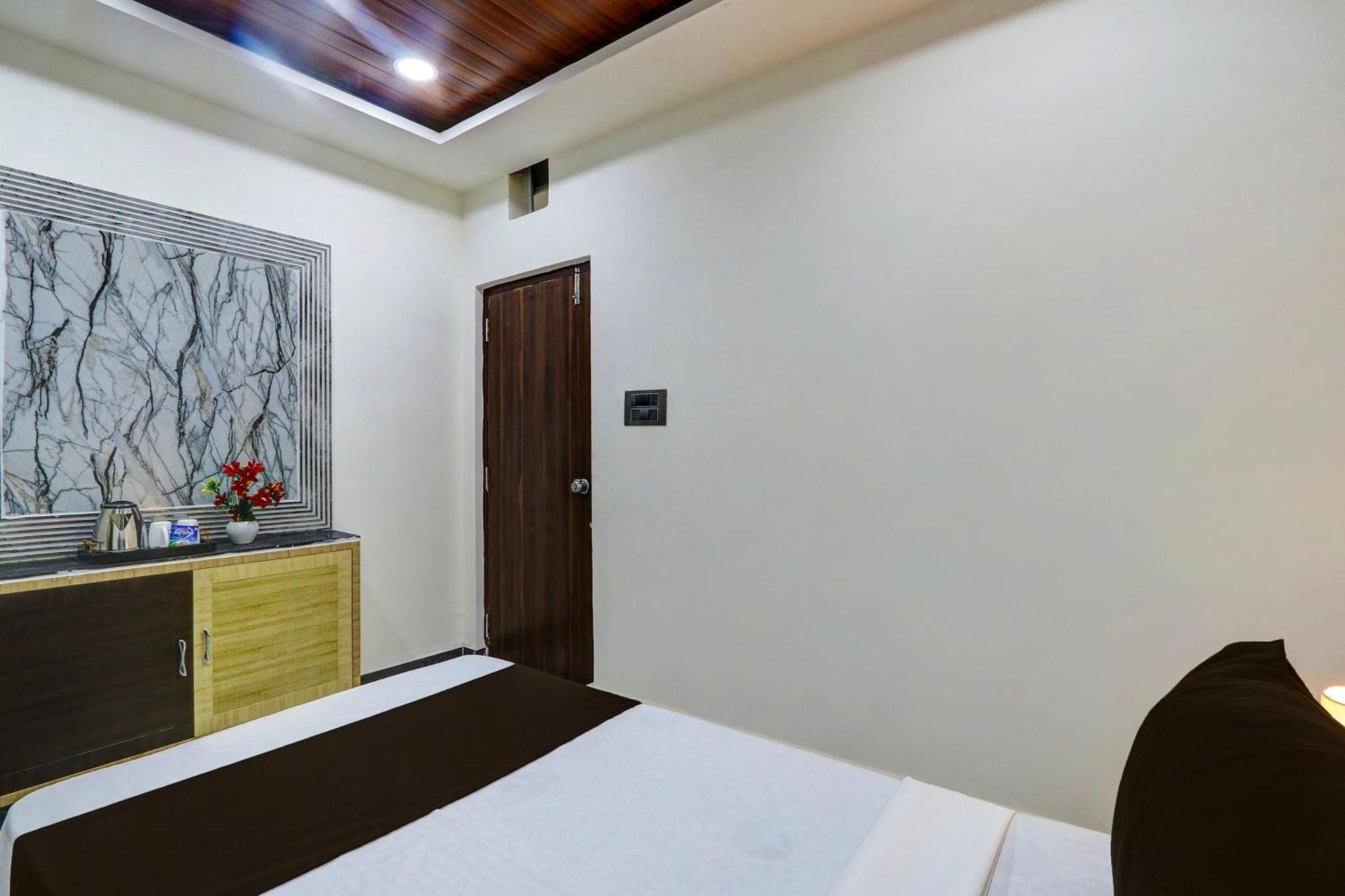 Hotel Super Collection O Gachibowli Phase 2 Near Isb Exteriér fotografie